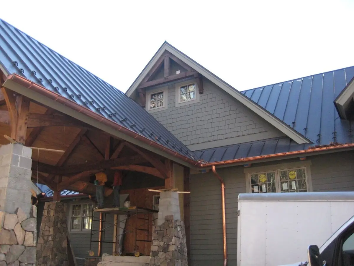 Craftsman Roofing team delivering quality roofing work in Bridgeview